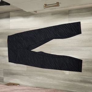 Lululemon Wunder Under High-Rise 25" Size 6